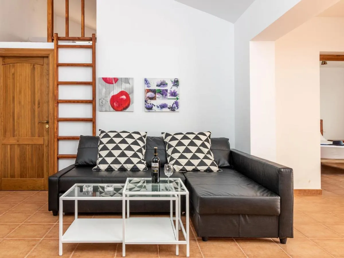Apartment Avenida Del Pirata By Interhome Estepona