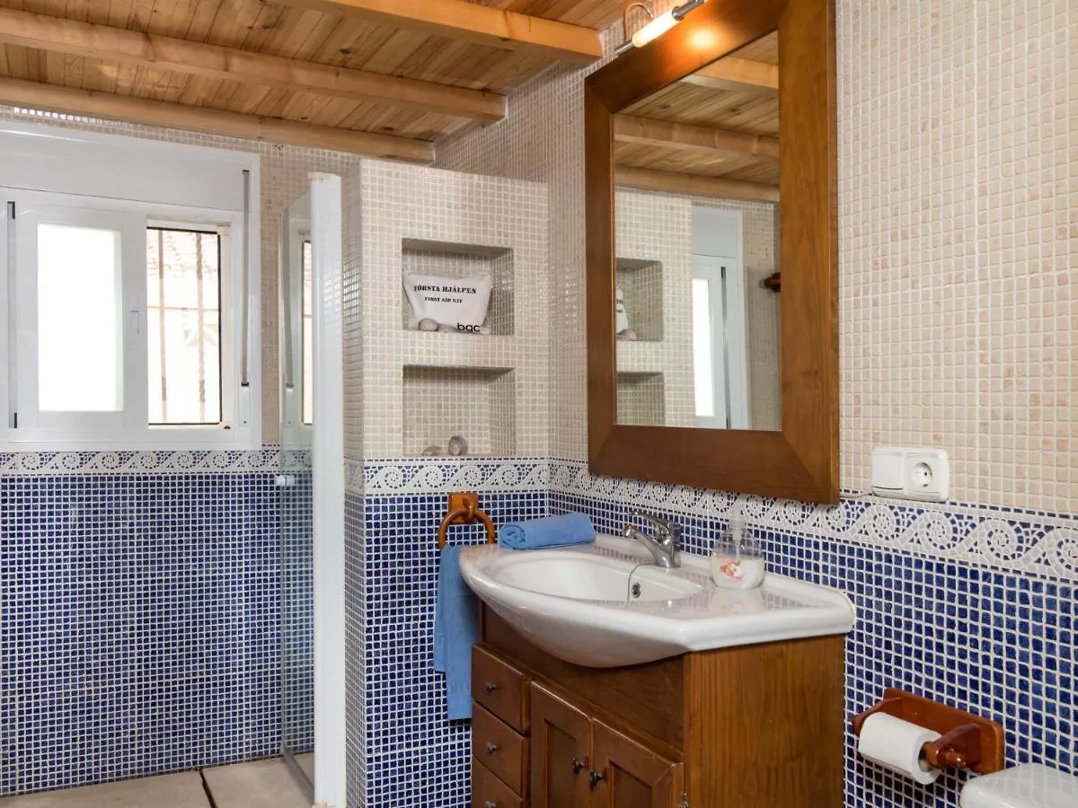 Apartment Avenida Del Pirata By Interhome Estepona